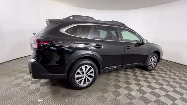 2023 Crystal Black Silica Subaru Outback Premium AWD SUV
