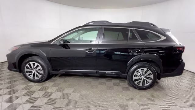 2023 Crystal Black Silica Subaru Outback Premium AWD SUV