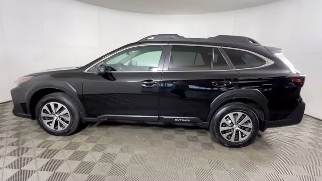 2023 Crystal Black Silica Subaru Outback Premium AWD SUV