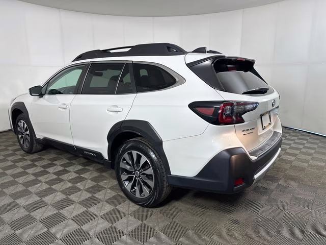 2023 Crystal White Pearl Subaru Outback Limited AWD SUV