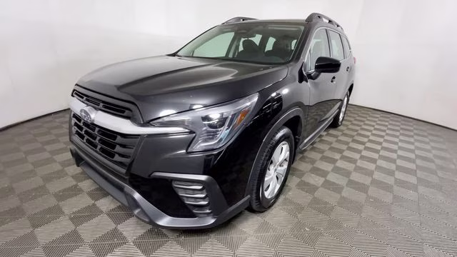 2023 Crystal Black Silica Subaru Ascent Base AWD SUV