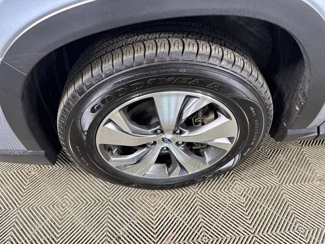2023 Ice Silver Metallic Subaru Ascent Premium AWD SUV