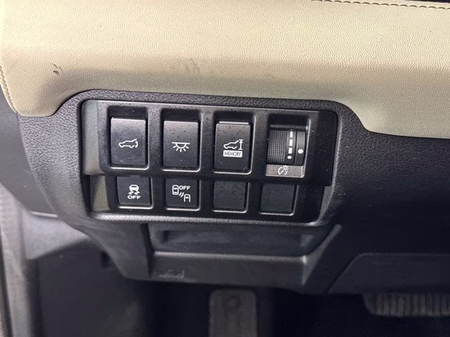 2022 Crystal Black Silica Subaru Ascent Limited AWD SUV