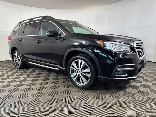 2022 Crystal Black Silica Subaru Ascent Limited AWD SUV