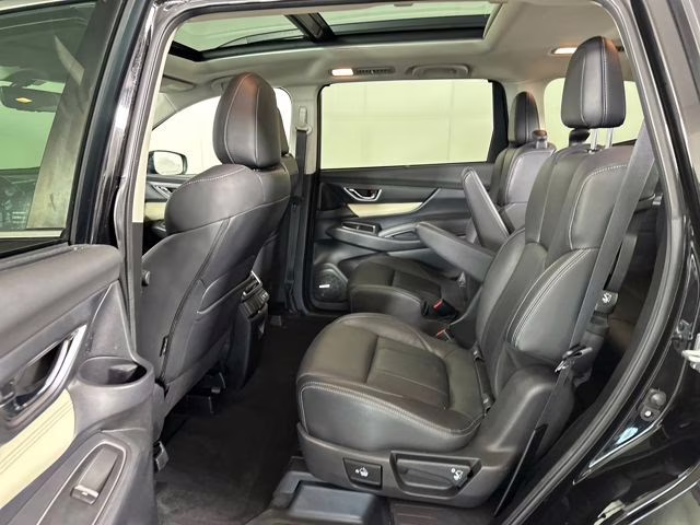 2022 Crystal Black Silica Subaru Ascent Limited AWD SUV