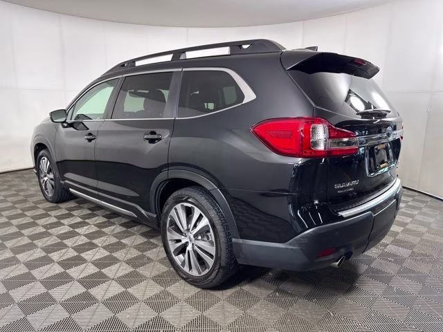 2022 Crystal Black Silica Subaru Ascent Limited AWD SUV