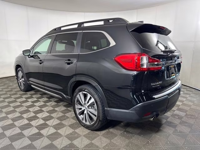 2022 Crystal Black Silica Subaru Ascent Limited AWD SUV