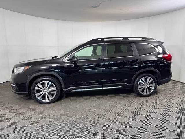 2022 Crystal Black Silica Subaru Ascent Limited AWD SUV
