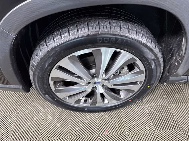 2022 Crystal Black Silica Subaru Ascent Limited AWD SUV