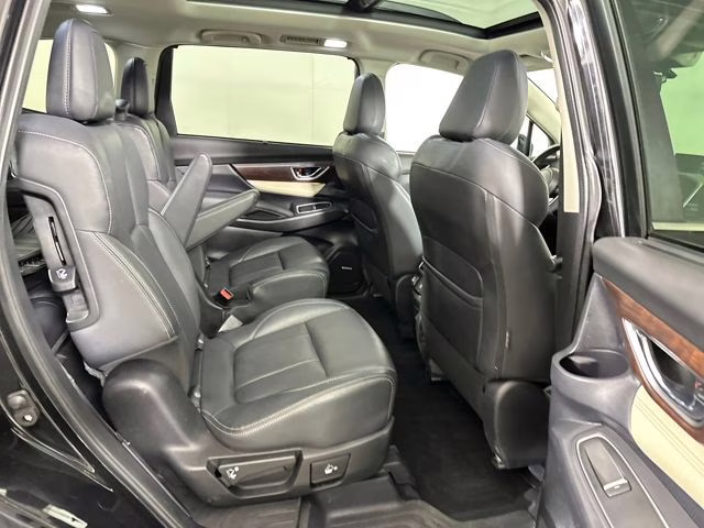 2022 Crystal Black Silica Subaru Ascent Touring AWD SUV