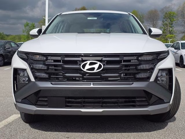 2026 White Pearl Hyundai Tucson SE FWD SUV