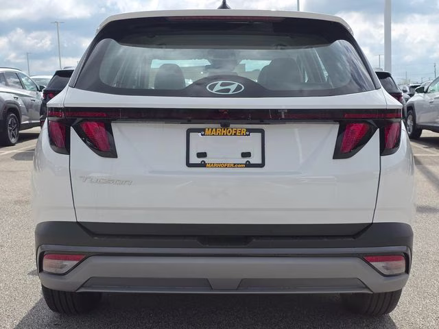2026 White Pearl Hyundai Tucson SE FWD SUV