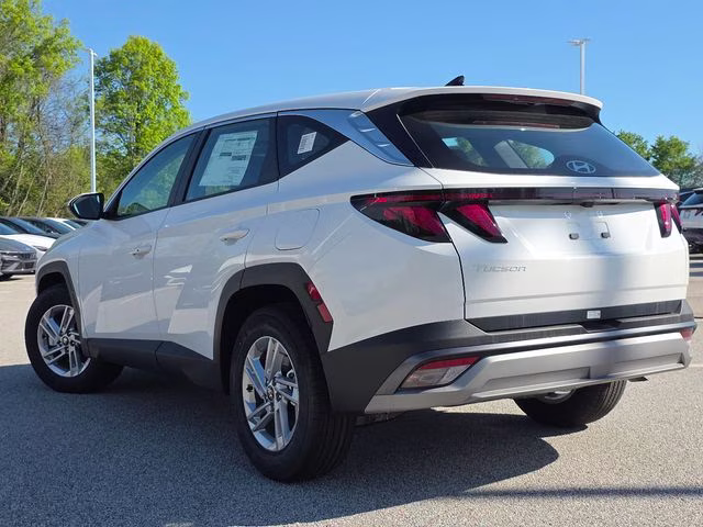 2026 White Pearl Hyundai Tucson SE FWD SUV