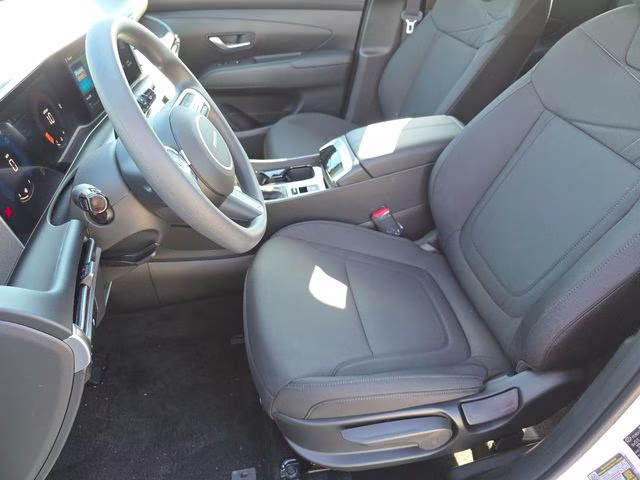 2026 White Pearl Hyundai Tucson SE FWD SUV