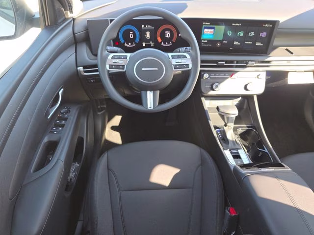 2026 White Pearl Hyundai Tucson SE FWD SUV