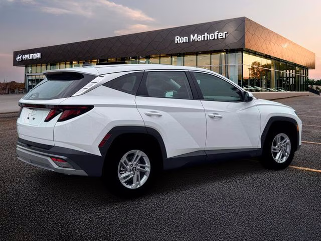 2026 White Pearl Hyundai Tucson SE FWD SUV