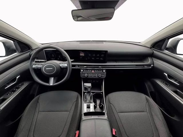 2026 White Pearl Hyundai Tucson SE AWD SUV