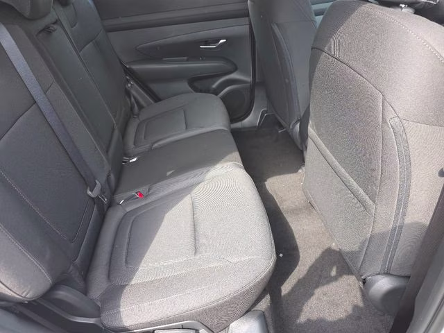 2026 White Pearl Hyundai Tucson SE AWD SUV