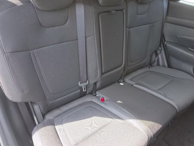 2026 White Pearl Hyundai Tucson SE AWD SUV