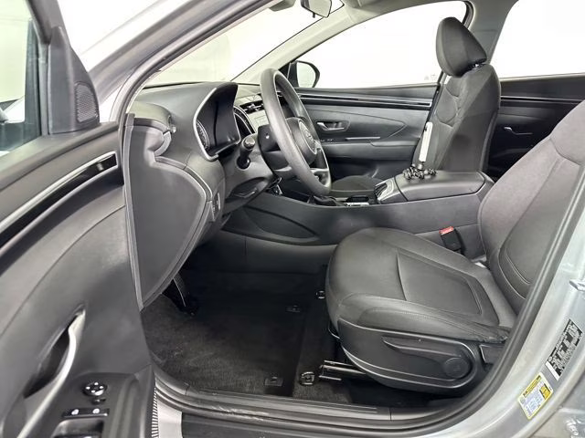 2024 Shimmering Silver Hyundai Tucson SE AWD SUV