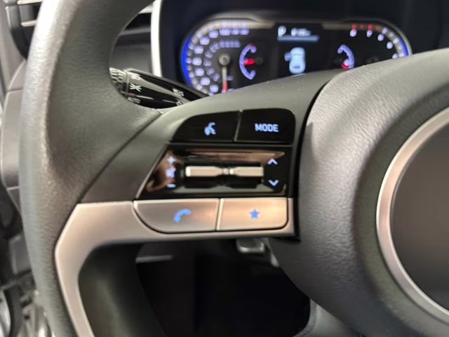 2024 Shimmering Silver Hyundai Tucson SE AWD SUV