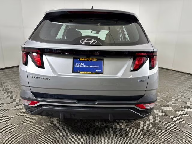 2024 Shimmering Silver Hyundai Tucson SE AWD SUV
