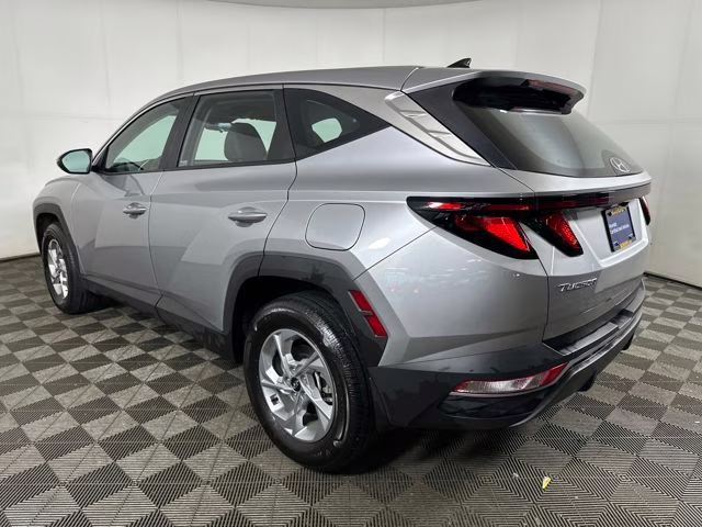 2024 Shimmering Silver Hyundai Tucson SE AWD SUV