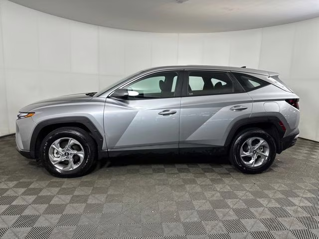 2024 Shimmering Silver Hyundai Tucson SE AWD SUV