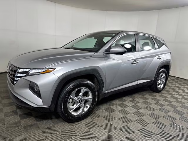 2024 Shimmering Silver Hyundai Tucson SE AWD SUV