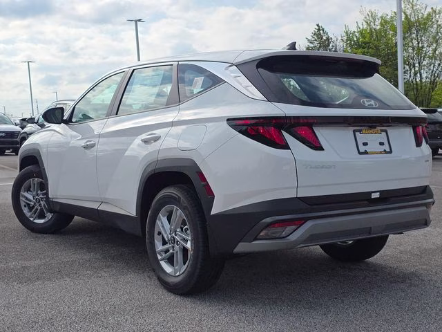2026 White Pearl Hyundai Tucson SE AWD SUV
