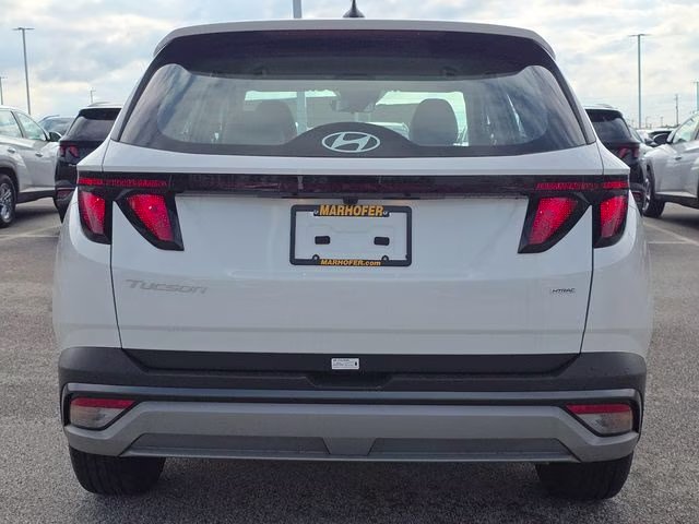 2026 White Pearl Hyundai Tucson SE AWD SUV