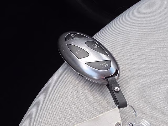 2026 White Pearl Hyundai Tucson SE AWD SUV