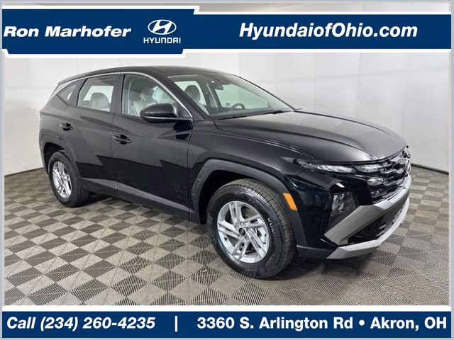 2025 Phantom Black Hyundai Tucson SE AWD SUV