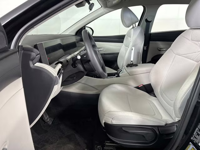 2025 Phantom Black Hyundai Tucson SE AWD SUV