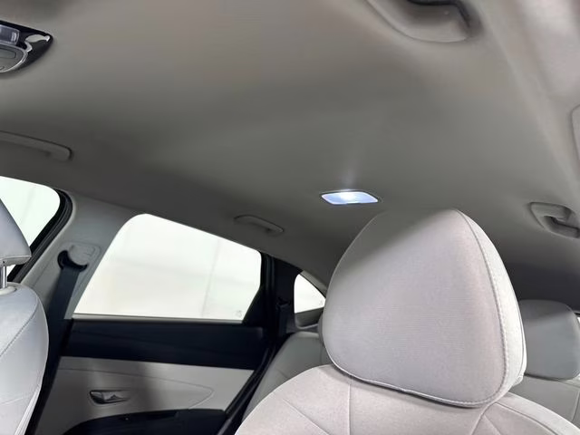 2025 Phantom Black Hyundai Tucson SE AWD SUV
