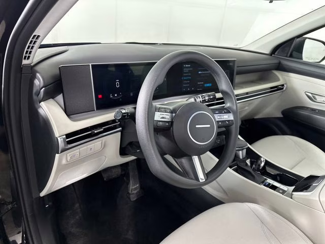 2025 Phantom Black Hyundai Tucson SE AWD SUV