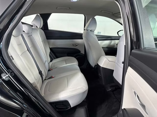 2025 Phantom Black Hyundai Tucson SE AWD SUV