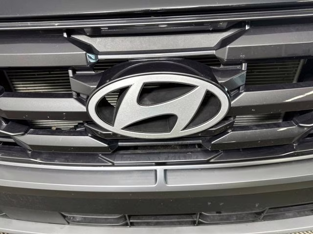 2025 Phantom Black Hyundai Tucson SE AWD SUV