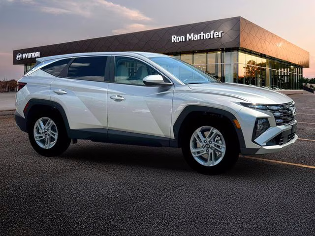 2026 Shimmering Silver Hyundai Tucson SE AWD SUV