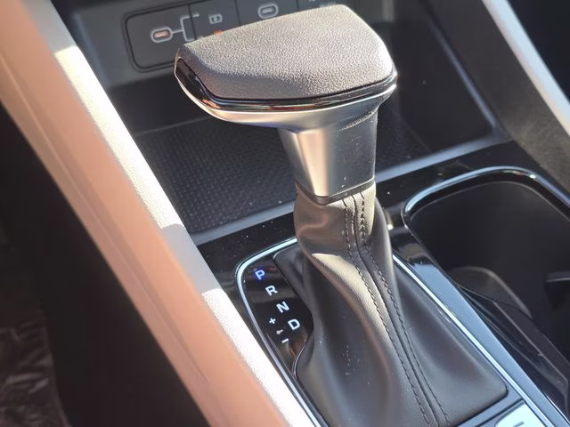 2026 Shimmering Silver Hyundai Tucson SE AWD SUV