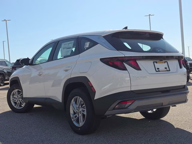 2026 White Pearl Hyundai Tucson SE AWD SUV
