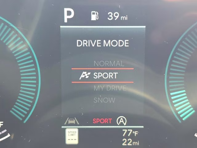 2026 White Pearl Hyundai Tucson SE AWD SUV