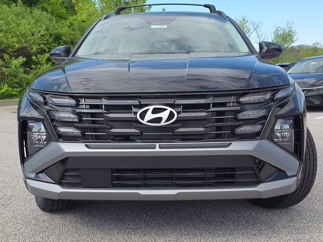 2026 Phantom Black Hyundai Tucson SEL FWD SUV