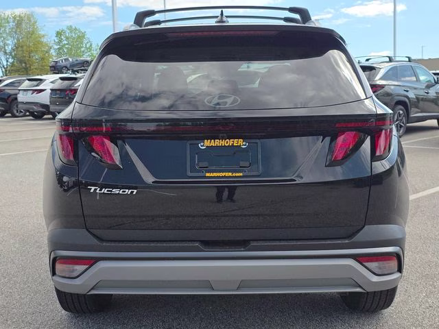 2026 Phantom Black Hyundai Tucson SEL FWD SUV