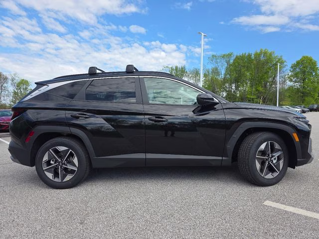 2026 Phantom Black Hyundai Tucson SEL FWD SUV