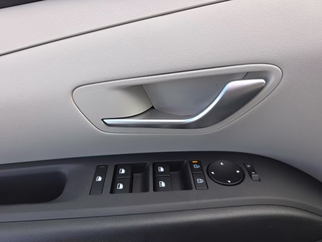 2026 Phantom Black Hyundai Tucson SEL FWD SUV