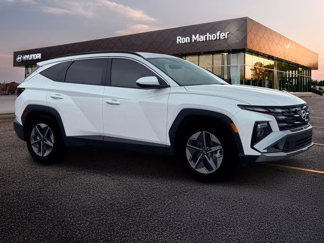 2026 White Pearl Hyundai Tucson SEL FWD SUV