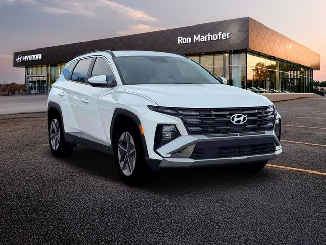 2026 White Pearl Hyundai Tucson SEL FWD SUV