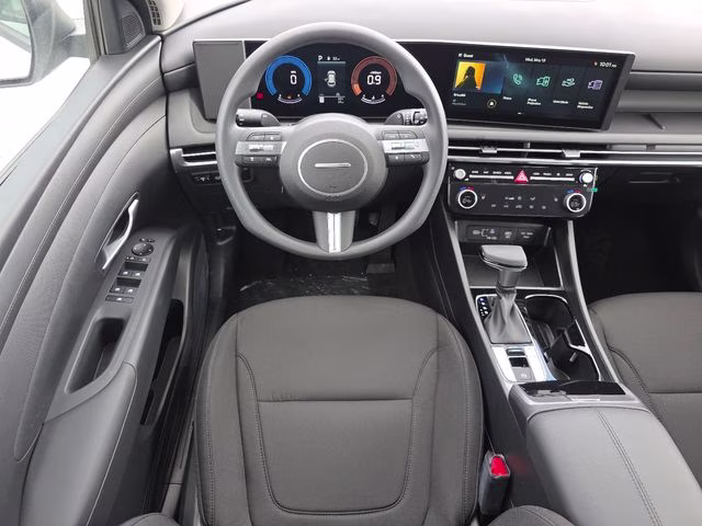 2026 White Pearl Hyundai Tucson SEL FWD SUV