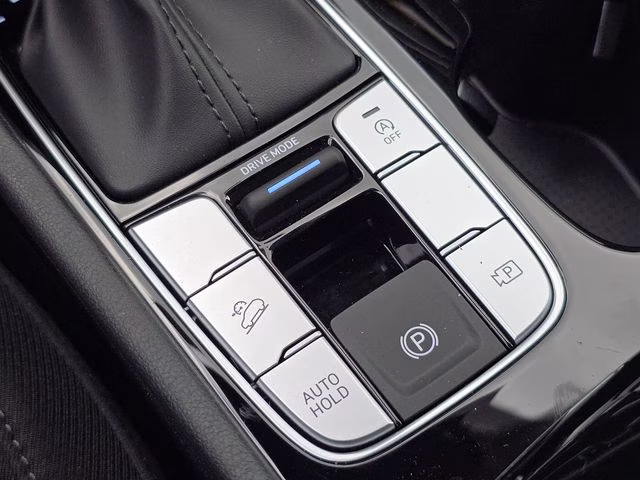 2026 White Pearl Hyundai Tucson SEL FWD SUV